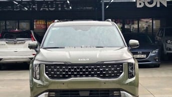 Kia Carnival Signature 2025 Dầu Xanh rêu Tự động