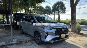 Toyota Veloz Cross CVT 2022 Bạc 12900 km