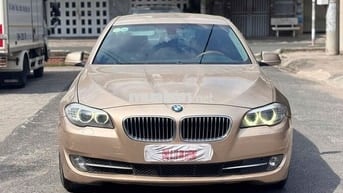 BMW 520i 2012 Vàng cát 130.000 km