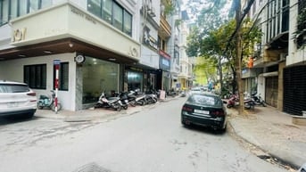 Bán nhà phố Nguyễn Chí Thanh, Đống Đa 40m, 5 tầng. Giá: 19.5 tỷ