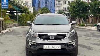Kia Sportage SUV 5 chỗ màu Xám