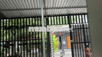 Nhà trọ gần ngã tư bình thái . ga metro. an ninh thoáng mát
