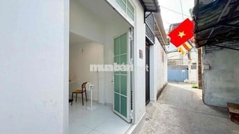 TRỐNG LẠI NNC 2PN -1WC  HẺM LỚN TÔN THẤT THUYẾT
