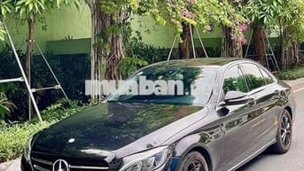 Mercedes-Benz C-Class Đen 5 chỗ