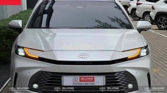 Toyota Camry 2.5 HEV TOP 2025 Chính Hãng