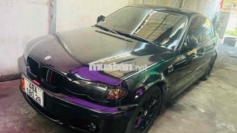 BMW 5 chỗ màu Đen