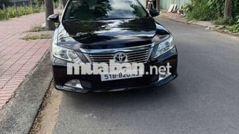 Toyota Camry E 2014 chạy 86nkm Số tự động