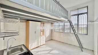 SIÊU PHẨM DUPLEX CỬA SỔ BAO THOÁNG MÁT NẰM GẦN KHU TÊN LỬA
