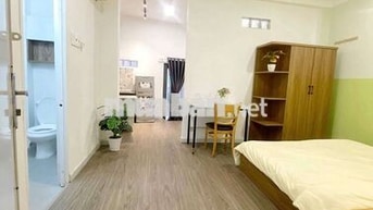 Studio siêu xinh + sát cầu Bông + rộng 35m2 + tầng trệt + miễn phí xe