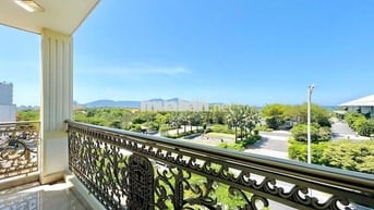 2PN GẦN CROWN VIEW BIỂN CÓ BAN CÔNG 