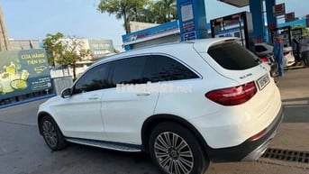 Mercedes-Benz GLC 250 2019 Trắng 56300