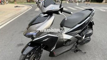 Honda Air Blade 2017 Xám đen BSTP Máy Zin êm 99%