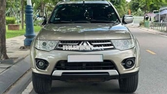 Mitsubishi Pajero Sports 2016 2.5 máy dầu số sàn