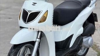 Honda SH Trắng
