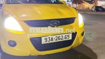 Hyundai i20 2011 Vàng 5 chỗ