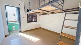 CHO THUÊ PHÒNG CÓ GÁC BAN CÔNG GIÁ SIÊU RẺ NGAY LUỸ BÁN BÍCH - ĐẦM SEN