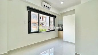 Phòng Cửa Sổ Mới Xây - Bùi Đình Túy gần chợ Bà Chiểu