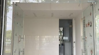 Cho thuê Mặt bằng Mặt Tiền đường Hoàng Sa, Quận 1, giá 13tr