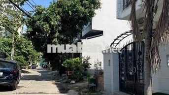 Nhà Vườn  Mặt Tiền Hẻm 6m, Huỳnh Tấn Phát, Q.7 , 6x15, Chỉ 12.9 Tỷ.