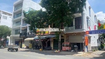 Bán mặt tiền kinh doanh khu Vip , 4,5 x16, hướng nam