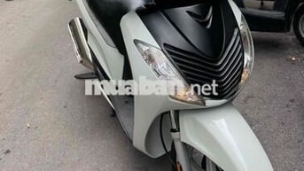 Honda SH Ý Trắng