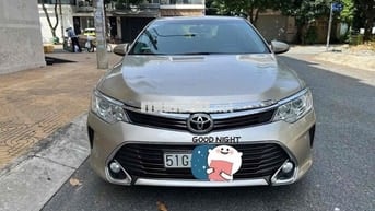 Toyota Camry 2.5 Q 2017 Ghi vàng 130.000 km