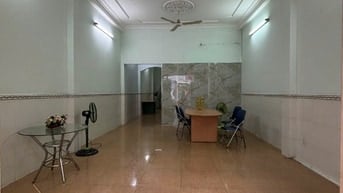 Cho thuê văn phòng đại diện tại 95 Ca Văn Thỉnh, P.11, Q.Tân Bình