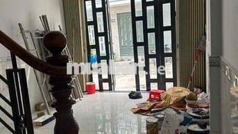 Trệt 2 lầu 3,2*10; 4pn đg xe tải đi Gò vấp gần Rẻ chốt lẹ