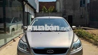 Ford Focus 2011 Số sàn Vàng cát