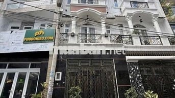 NHÀ TRỆT 2 LẦU TUM SÂN THƯỢNG HẺM XE HƠI