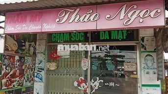 cần bán miếng đất mặt tiền gần trường Trương Tùng Quân