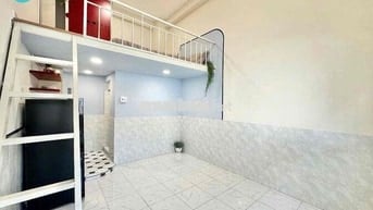 Phòng trọ gác cao ban công ngay đại học Luật, Gigamall