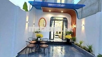 Nhà đẹp sân vườn ở Mỹ Lộc, Cần Giuộc mặt tiền đường nhựa