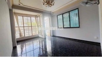 Căn hộ giá rẻ, Trung tâm quận 10