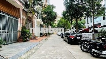 BÁN NHÀ PHÂN LÔ Ô TÔ TRÁNH SÁT KĐT NGHĨA ĐÔ - Sổ 54m giá 19,3 tỷ
