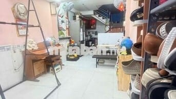 Cho thuê nhà nguyên căn.3pn3wc Vường Chuối p4, Q3
