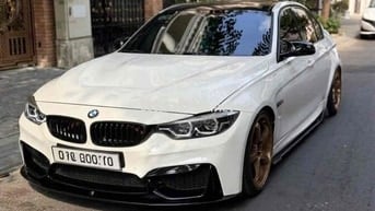 BMW 3 Series Trắng đồ chơi nhiều