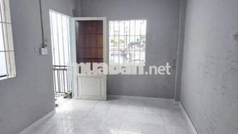Phòng cửa sổ trời thoáng mát giá rẻ gần BV Hồng Đức chợ Hạnh Thông Tây