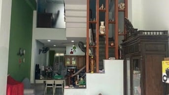 Tôi chính chủ bán nhà phố 3 tầng hẻm xe hơi cách đường lò lu 50m