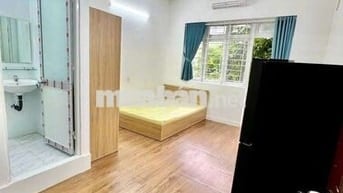 phòng trọ có ban công ở Phạm Văn Đồng 