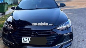 Hyundai Elantra Sport 2018 90000 km Đen