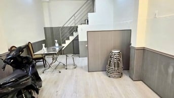 *NHÀ NGAY CHỢ TÂN BÌNH* 3 tầng, chính chủ SHR, tiện mua bán cho thuê