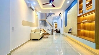 Ngay Landmark 81 - 1 trệt 1 lầu 3 PN 43m² không quy hoạch lộ giới 