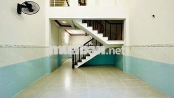 Cho thuê nhà 1 trệt 1 lửng 2 lầu 4PN gần CV Làng Hoa Gò Vấp 14 triệu