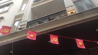 Bán Căn Nhà Dòng Tiền 8 Tầng Ô Tô Tránh.