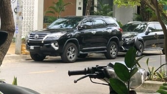 Cần bán Toyota Fortuner 2.4 AT 2019 máy dầu
