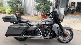 Harley Davidson CVO Street Glide 117 ABS 2018 Xám