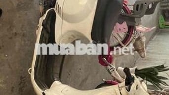 Piaggio Vespa 2023 Trắng