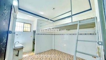 Phòng gác lửng 4tr3 rộng gần Cầu Chữ Y – Máy lạnh – Q8
