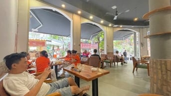 Sang quán Cafe 9x9 căn góc hẻm 32 Trương Hoàng Thanh-khu K300-Tân Bình